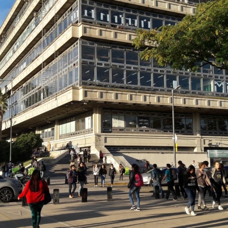 A días de la marcha:  El Gobierno acordó con las universidades un aumento presupuestario del 70%
