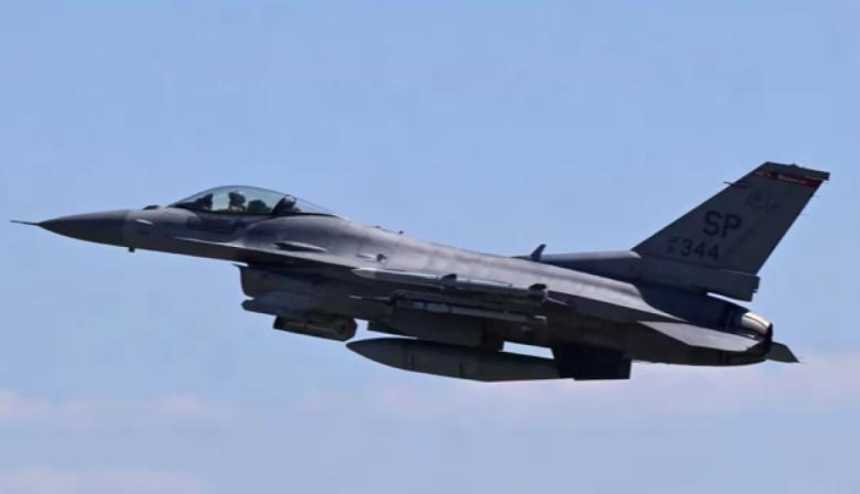 Polémica por la adquisición de aviones de guerra por  F-16US$600 millones
