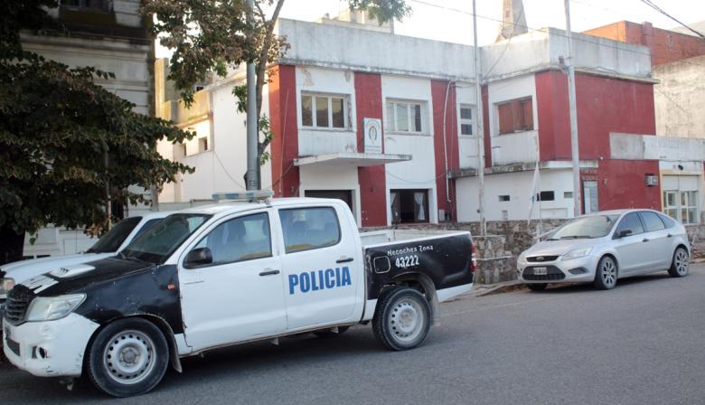 Aprehendieron a un joven que intentó robar una moto en calle 100 y 83