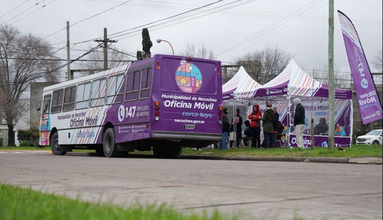 Rojas desembarca con su “Oficina Móvil” en Quequén para escuchar a los vecinos