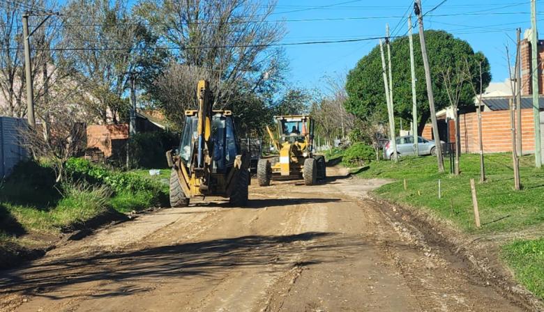 La Municipalidad refuerza tareas de mantenimiento vial en distintos sectores del distrito