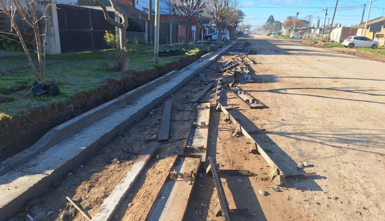 Avanza la obra de cordón cuneta en Barrio Norte