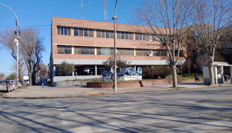 Intensifican trabajos eléctricos para reabrir el Centro Cívico el próximo lunes