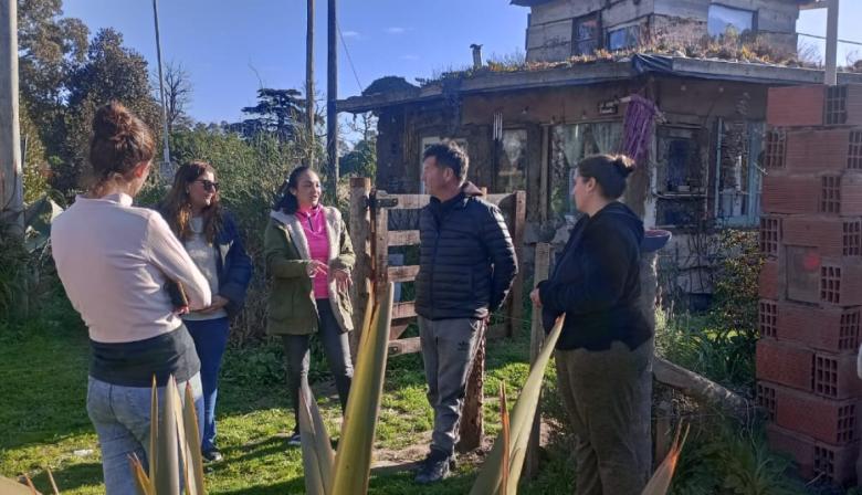 Graciana Maizzani y el equipo de la UCR en SOMOS continúan recorriendo los distintos barrios de Necochea
