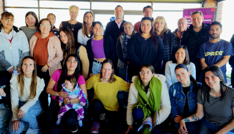 Finalizó el 2º taller de Inteligencia Artificial Generativa para comercios e industrias