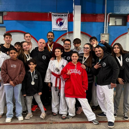 Escuela necochense de Taekwondo presente en importante torneo en Avellaneda