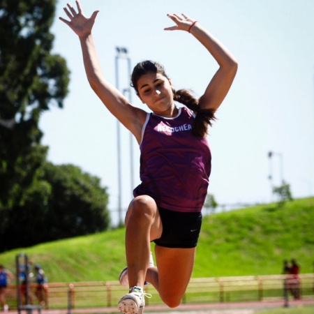 La atleta necochense Rosario Coronel estableció una importante marca en salto triple