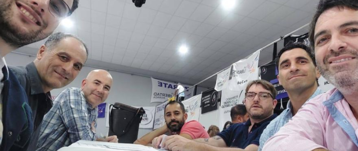 Cerezuela y referentes libertarios de Necochea involucrados en la escuela ligada a la Mafia de la Aduana