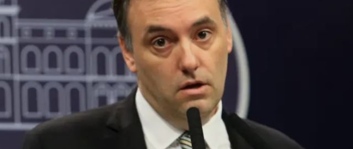 La escribana de Adorni había trabajado para narcos que usaban testaferros