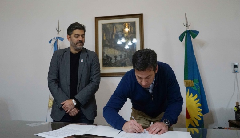 El Intendente recibió al ministro Bianco con el fin de seguir modernizando el Estado municipal