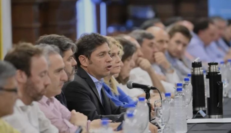 Kicillof avanza con su plan político: tras suspender las PASO, se abre el debate por la continuidad de los mandatos