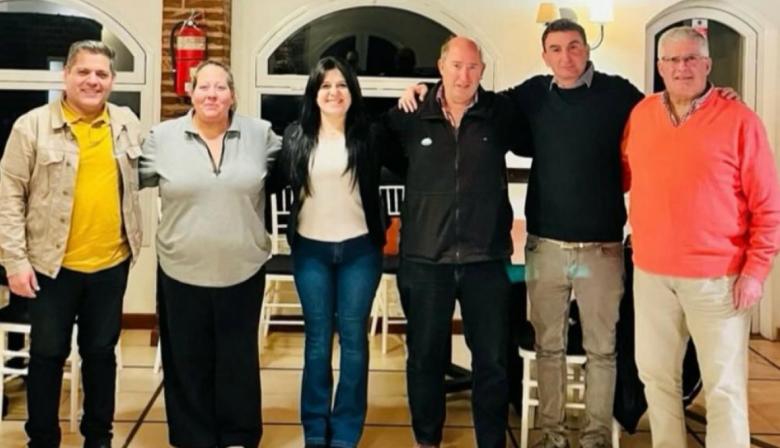 Encuentro de dirigentes de La Libertad Avanza con una representación del PRO local
