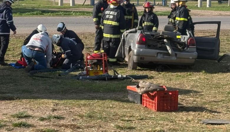 Simulacro de rescate vehicular en Traveparts: una práctica clave para mejorar la respuesta ante siniestros viales