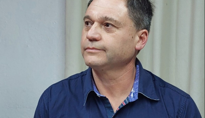 Críticas desde Quequén: Walter Bravo Cuestiona la Demora en Alianzas y la Gestión de la UCR Necochea
