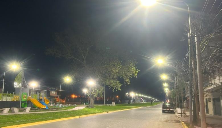 La Municipalidad avanza con el plan de recambio y mantenimiento del alumbrado público