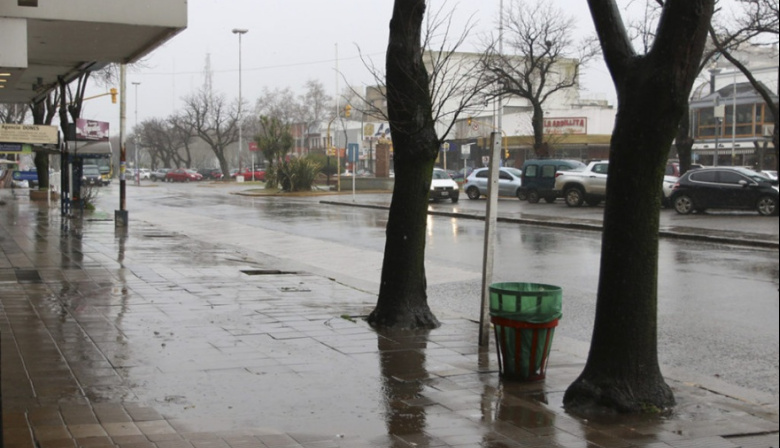 Cayeron 44 milímetros de lluvia en Necochea y rige alerta amarilla por tormentas