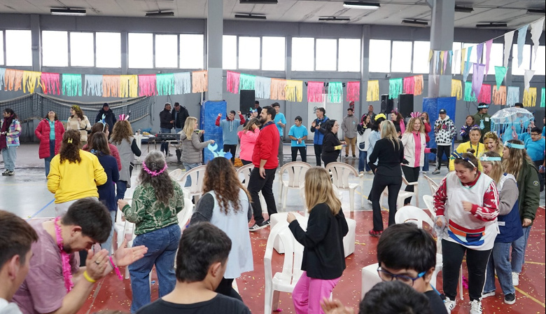Educación Especial: la Estudiantina regional reunió a más de 200 personas