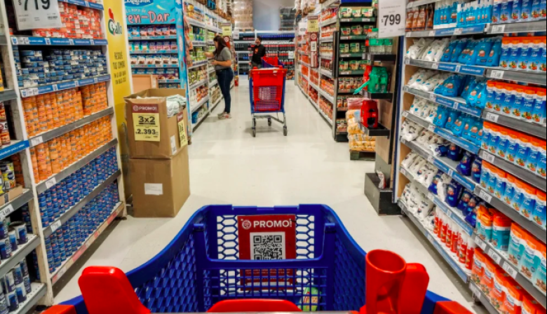 Inflación en alimentos en agosto: otra vez los argentinos pagan los platos rotos por las decisiones del Gobierno