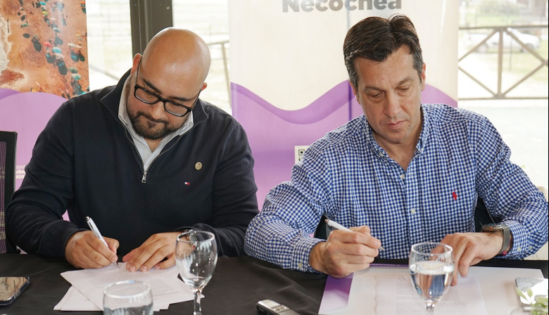 Rojas firmó un acuerdo para potenciar la promoción turística de Necochea