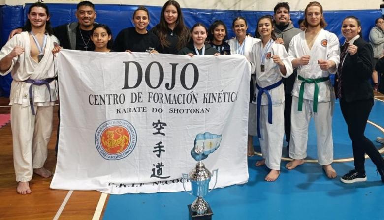 Torneo Nacional de Karate: Oro para Rosa Parson y media docena de medallas para karatekas necochenses
