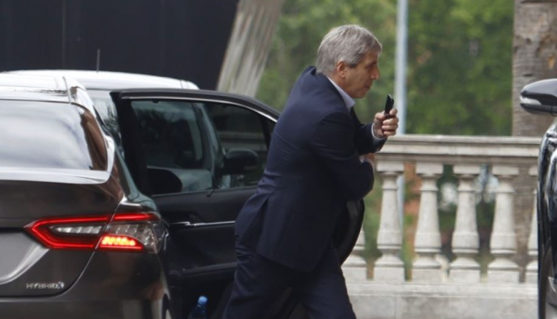 Tras caerse el préstamo de USD 20 mil millones, Caputo busca un salvataje urgente por USD 5.000 millones