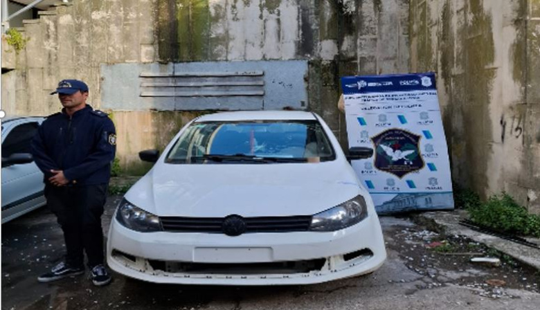 Dos aprehendidos por venta de drogas y secuestro de un auto con pedido de captura en Necochea