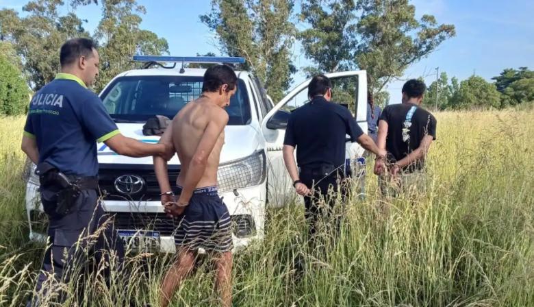 Dos jóvenes fueron aprehendidos por intentar sustraer objetos de un galpón en Ruta 86 y calle 98