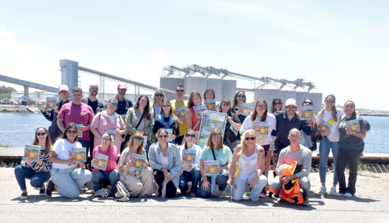 Puerto Quequén cerró el ciclo de visitas guiadas 2025 con más de 70 recorridos y entrega de certificados a docentes