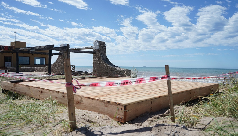Demarcan sendas peatonales en Quequén y avanza la obra de Presupuesto Participativo en Costa Bonita