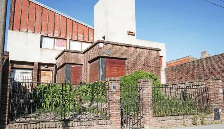 Millonario robo en la vivienda de un comerciante chino frente a su supermercado