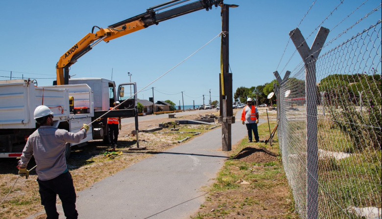 Puerto Quequén avanza con tareas de mantenimiento e iluminación para mejorar la seguridad y la operatividad