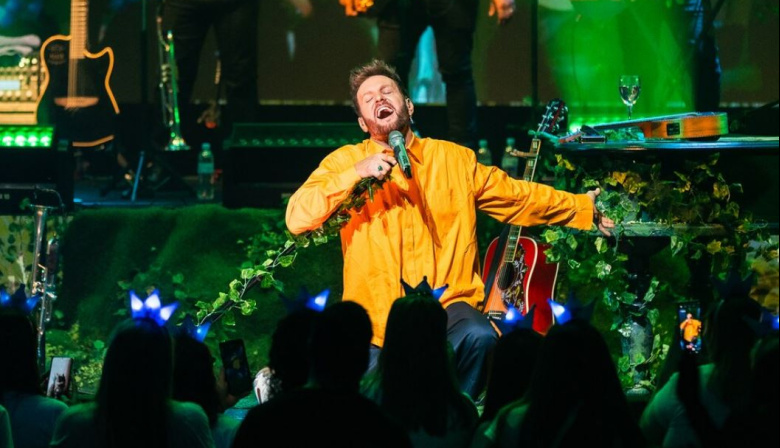 Axel llega al Cine Teatro París con su “25 Tour” y un show renovado