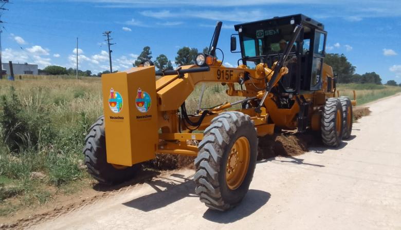 Avanza el mantenimiento de los caminos rurales con las nuevas maquinarias ya operativas