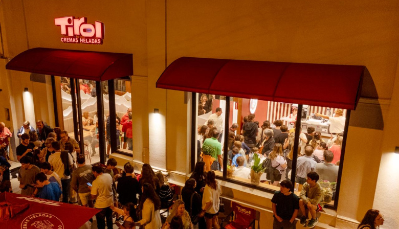 Heladería Tirol inauguró su primera franquicia en la ciudad de Azul