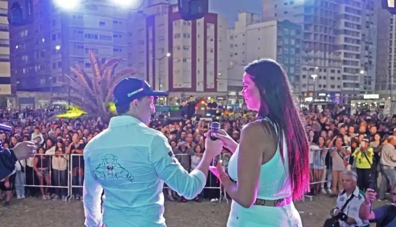 Franco De Benedictis presentó su auto en la Rambla antes de su debut en la Clase 3 del Turismo Pista