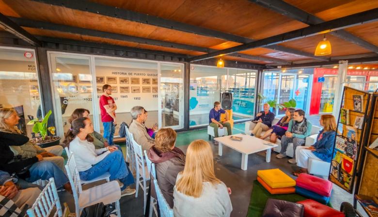 La Biblioteca de bolsillo sobre ruedas llegó a Puerto Quequén