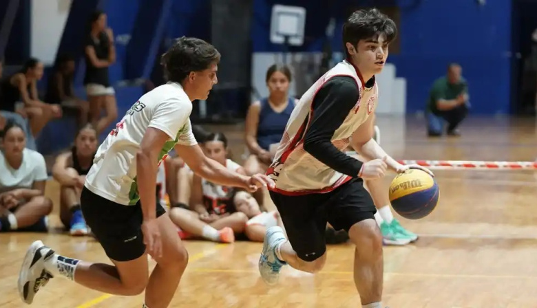 Se jugó al básquet hasta el amanecer en Rivadavia en la 11ª edición de “Hasta que cante el gallo”