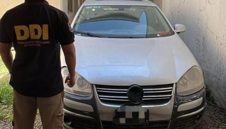 Secuestran un auto y clausuran talleres donde hallaron tres motos robadas en Necochea