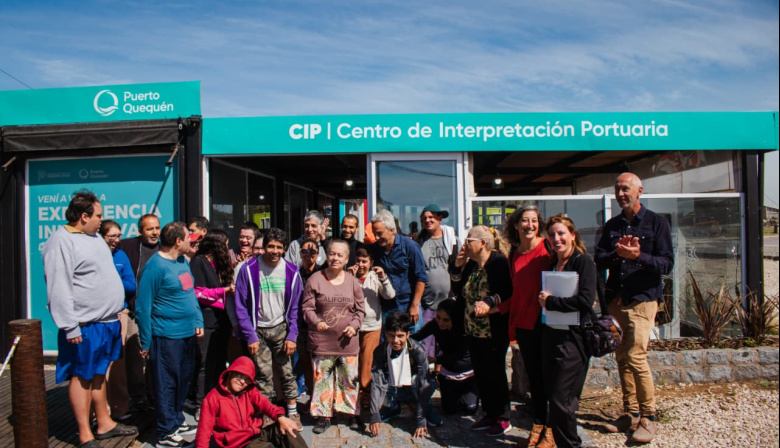 Puerto Quequén abrió sus puertas a jóvenes del Centro de Día “Todo para Ellos” en una jornada inclusiva
