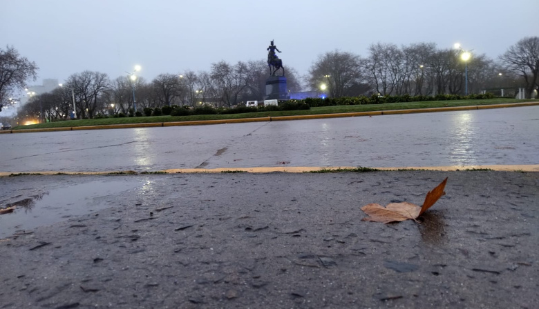 Defensa Civil reportó incidentes menores por las tormentas y advierte por la continuidad de la inestabilidad