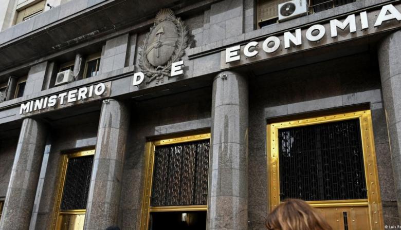 Golpe a las provincias: caen los fondos nacionales y crece la preocupación por las finanzas locales