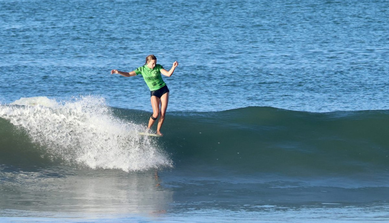 Evelyn Gontier se metió en el top 10 del Panamericano de Surf