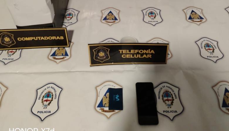 Amenazas de “tiroteo” en escuelas de Necochea: allanaron la casa de una menor y secuestraron un celular, un chip y una CPU