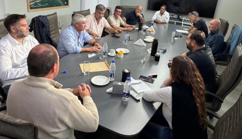 Se levantó el paro del transporte en Puerto Quequén tras un acuerdo entre las partes