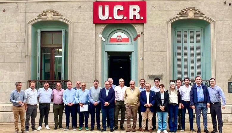 Intendentes radicales reclaman a Nación por la caída de recursos y advierten por el impacto en los municipios