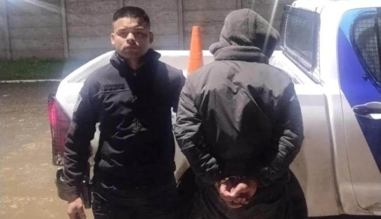 Detuvieron en Quequén a un hombre que violó una restricción judicial y amenazó a su ex pareja frente a la Policía