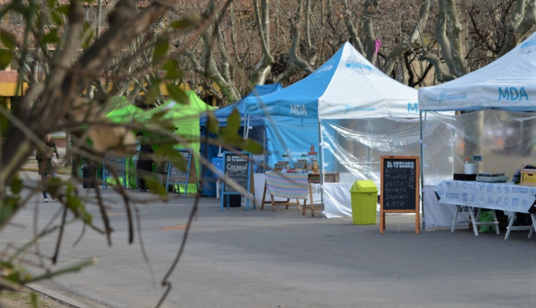 Vuelve Mercados Bonaerenses al Jardín Francés con feria, música y producción local