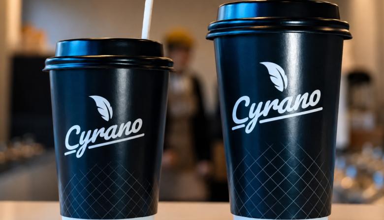 Cyrano París sumó cafetería y amplía la experiencia en el histórico Cine Teatro París