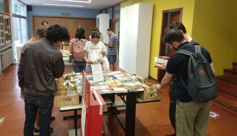 Suelta de libros en el Centro Cultural: tres días para elegir, colaborar y renovar lecturas