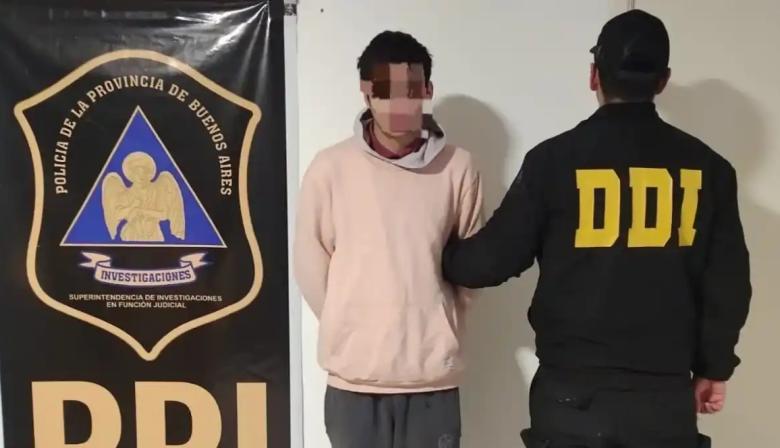 Detuvieron a un joven acusado de participar en un violento robo de una motocicleta a mano armada